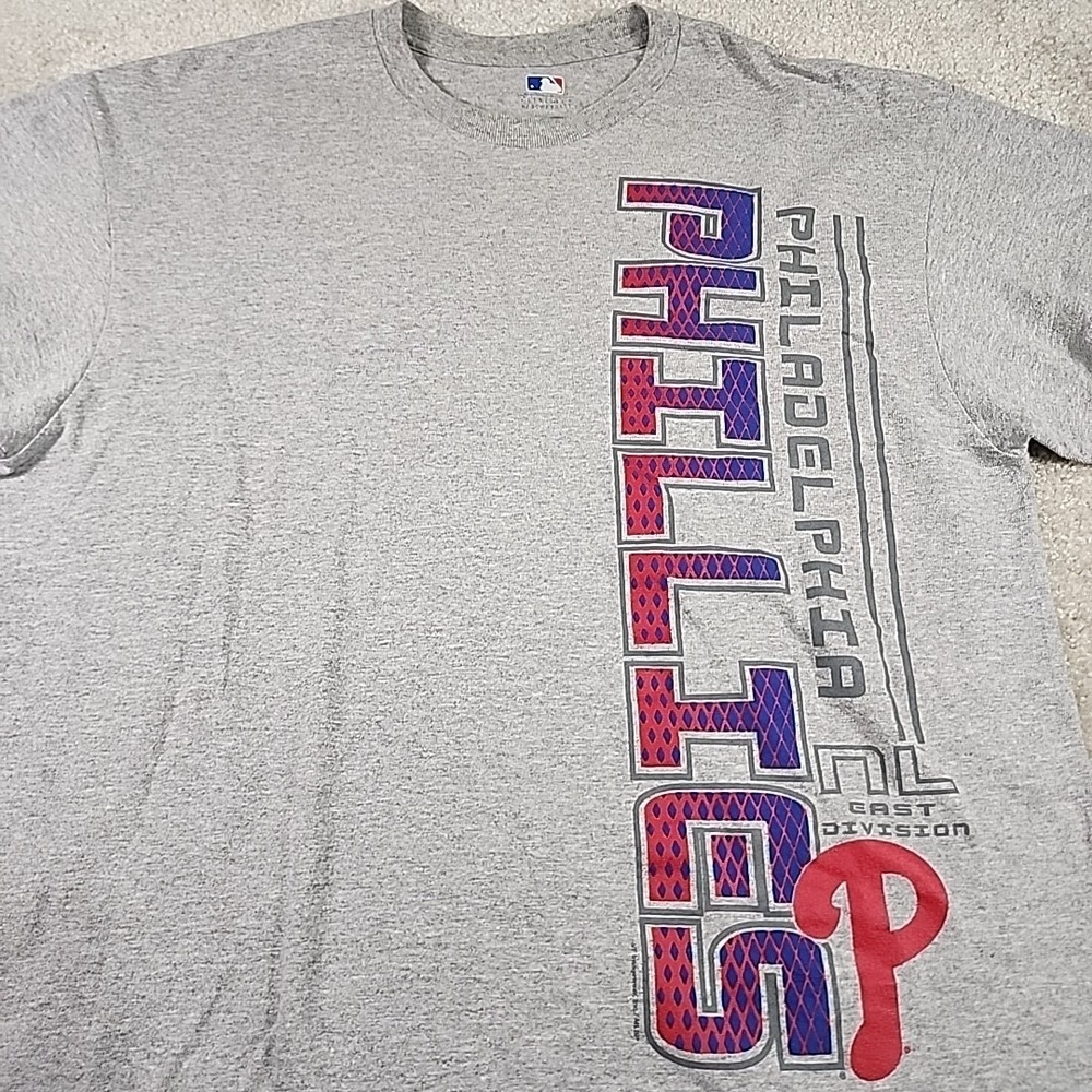 MLB Philadelphia Phillies T-Shirt Mens Large Gray NL East Division Graphic Tee